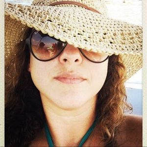 Meet your Posher, Leilani